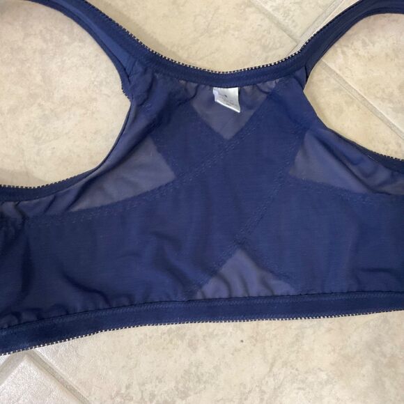 ASHLEY STEWART Bra 38D Full Coverage Front Close adj shoulder Navy Lace Posture - Picture 8 of 8